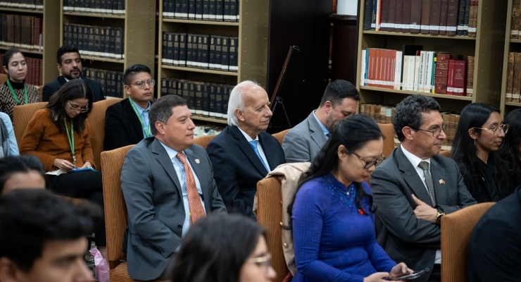 Conmemoración de los 45 años de relaciones diplomáticas entre Colombia y Vietnam