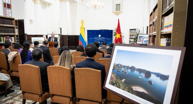 Conmemoración de los 45 años de relaciones diplomáticas entre Colombia y Vietnam