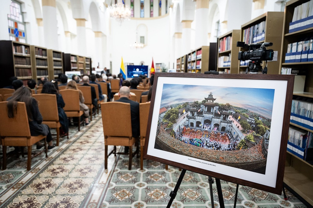 Conmemoración de los 45 años de relaciones diplomáticas entre Colombia y Vietnam