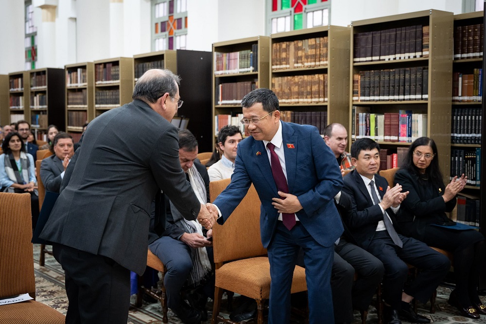 Conmemoración de los 45 años de relaciones diplomáticas entre Colombia y Vietnam