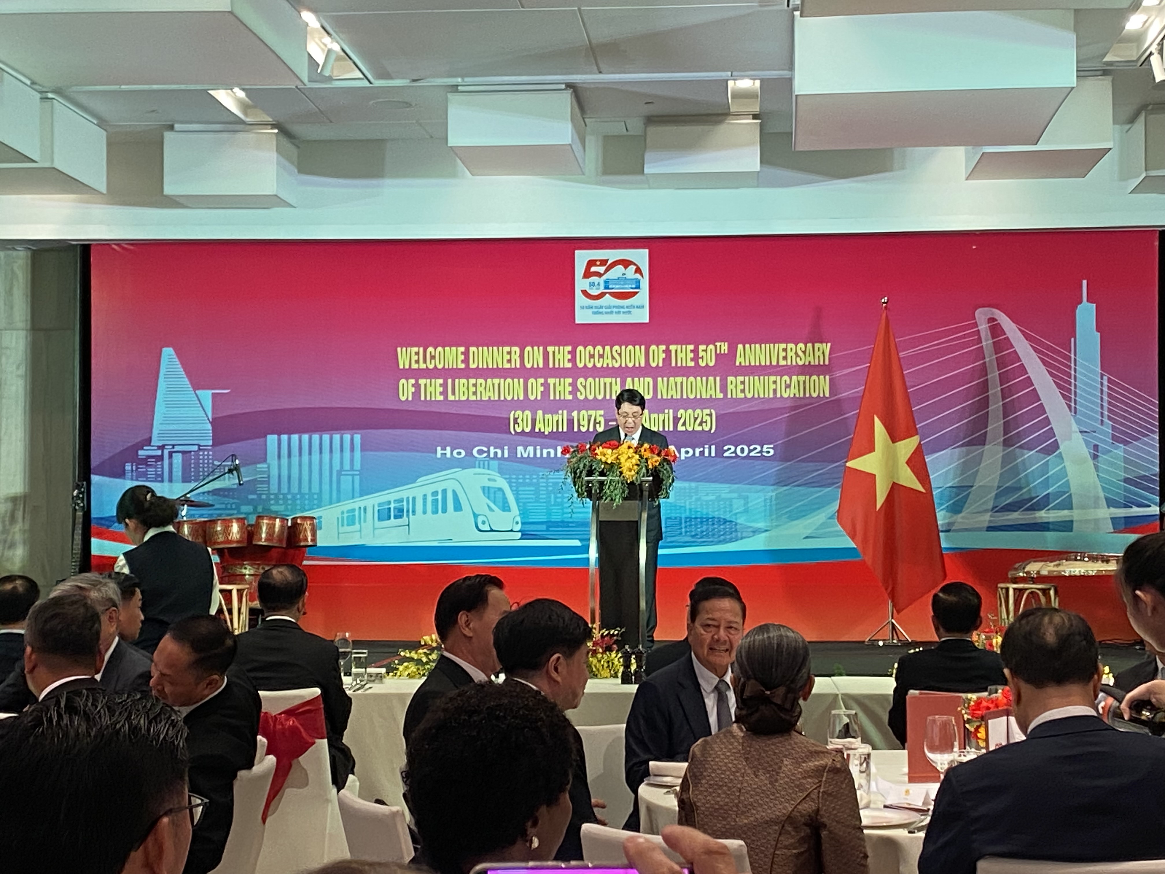 Colombia participa en la conmemoración de los 50 años de la Reunificación de Vietnam y fortalece sus relaciones con actores clave en la ciudad de Ho Chi Minh