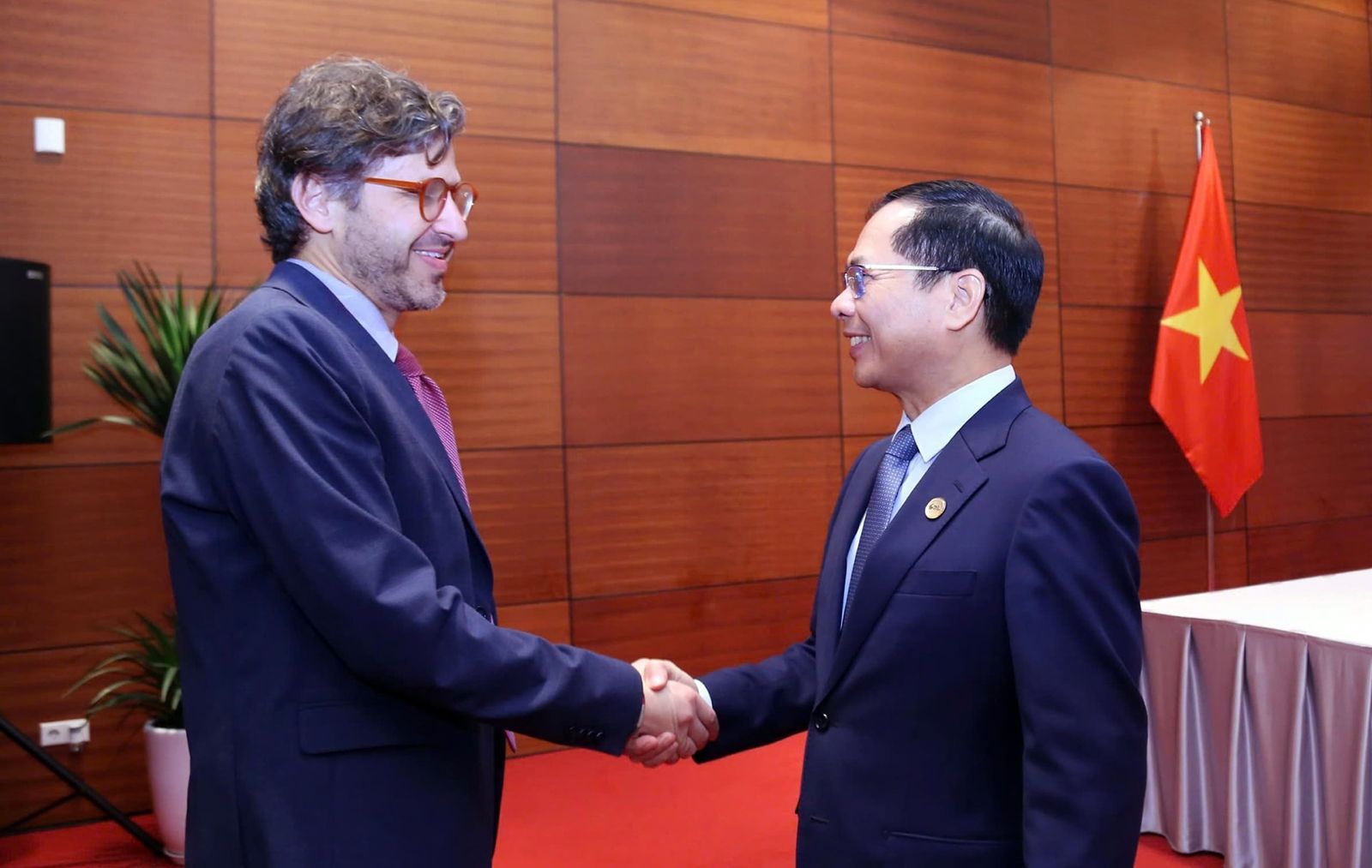 Colombia participa en la IV Cumbre P4G en Vietnam y afianza relaciones clave en el sudeste asiático