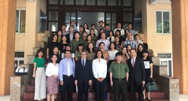 Inició curso de español para diplomáticos y servidores públicos vietnamitas en 2019